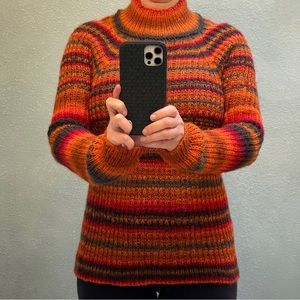 Hand knit siperwash merino wool sweater NEW